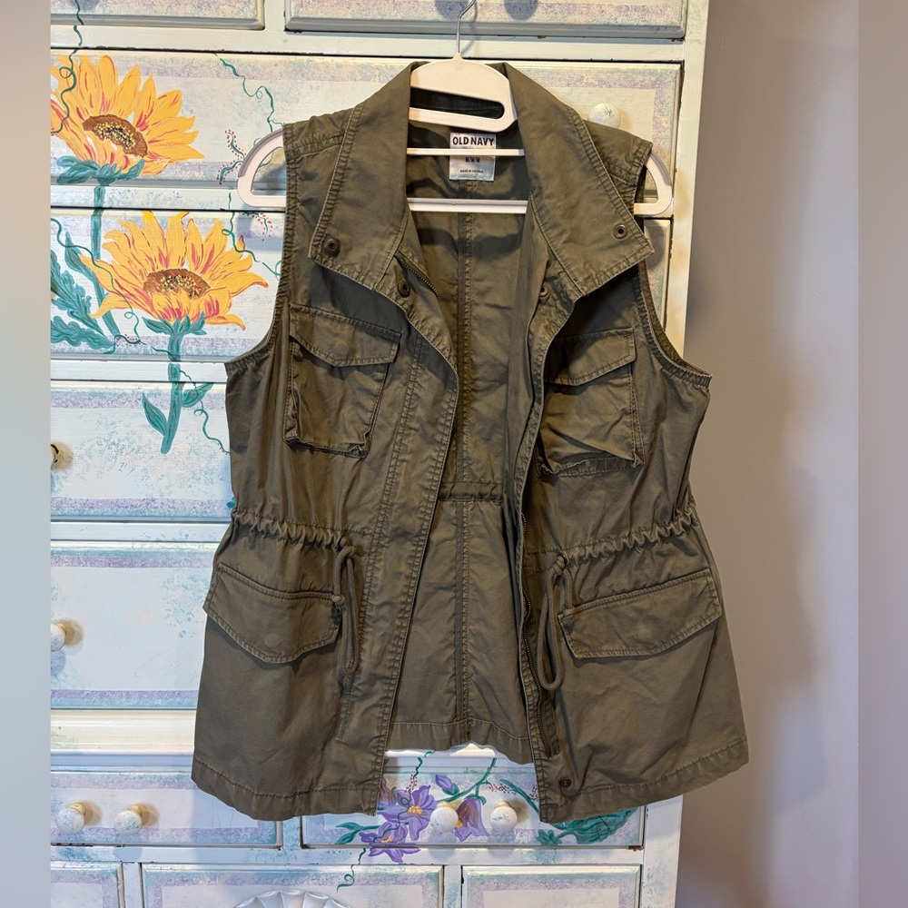 Old Navy Women's Green Utility Vest